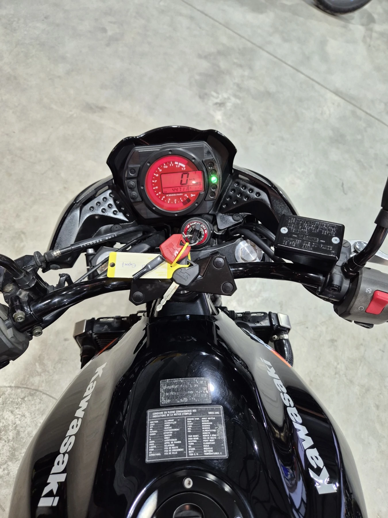 Kawasaki Z 750 Нов внос от ШВЕЙЦАРИЯ!!!, снимка 16 - Мотоциклети и мототехника - 54754113