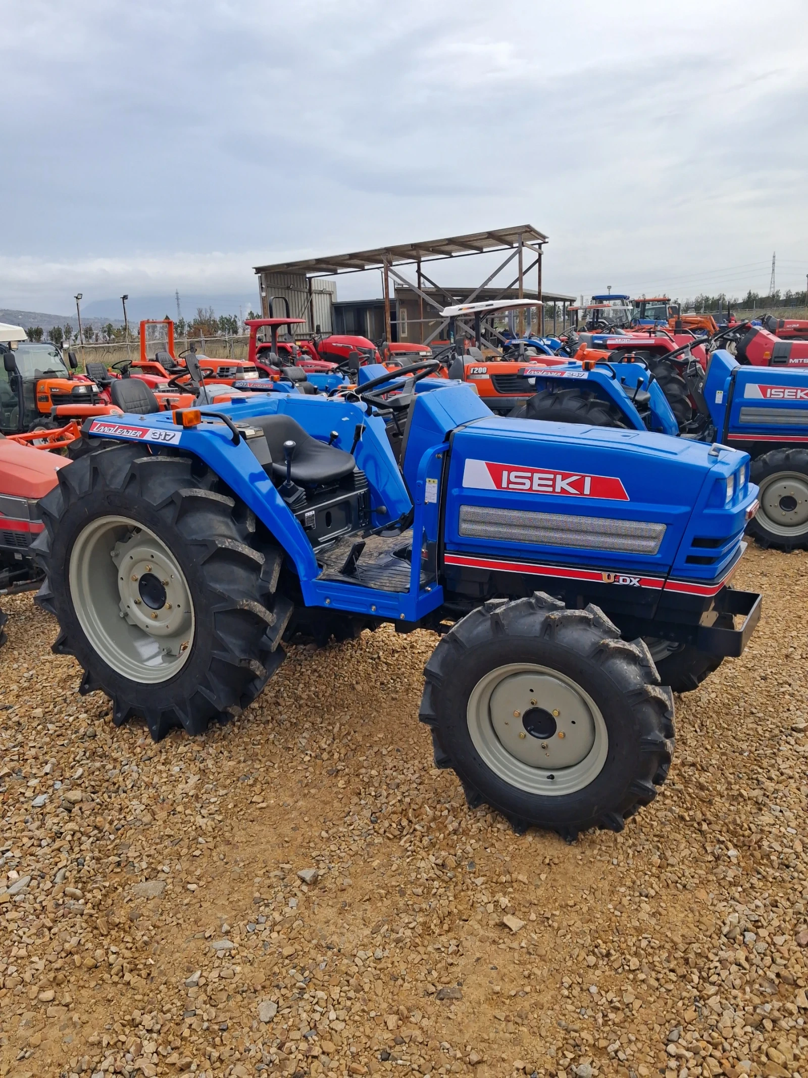 Трактор Kubota, снимка 1