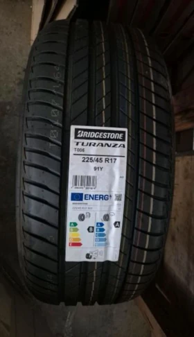      225/45R17