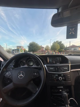 Mercedes-Benz E 220, снимка 7