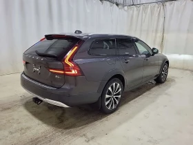 Volvo V90 Cross Country * B6 AWD * CARFAX * Бeз инциденти * , снимка 3