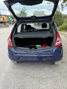 Dacia Sandero 1.2i 16v ръчка - 11 лв. - 99906433 | Car24.bg