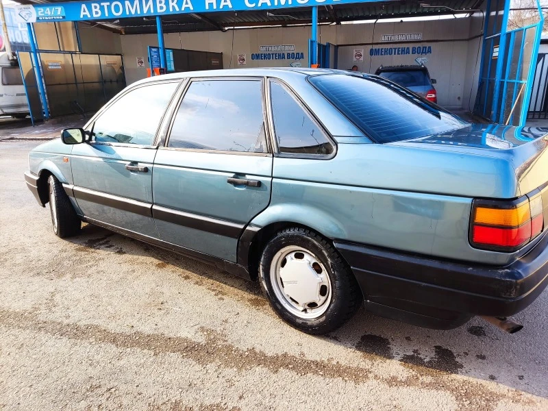 VW Passat 1.8, снимка 2 - Автомобили и джипове - 47310152