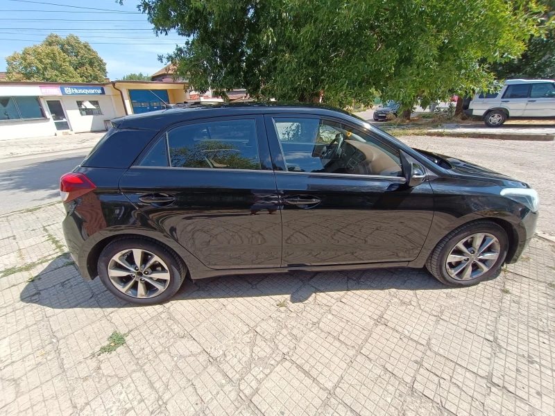 Hyundai I20, снимка 10 - Автомобили и джипове - 47088173