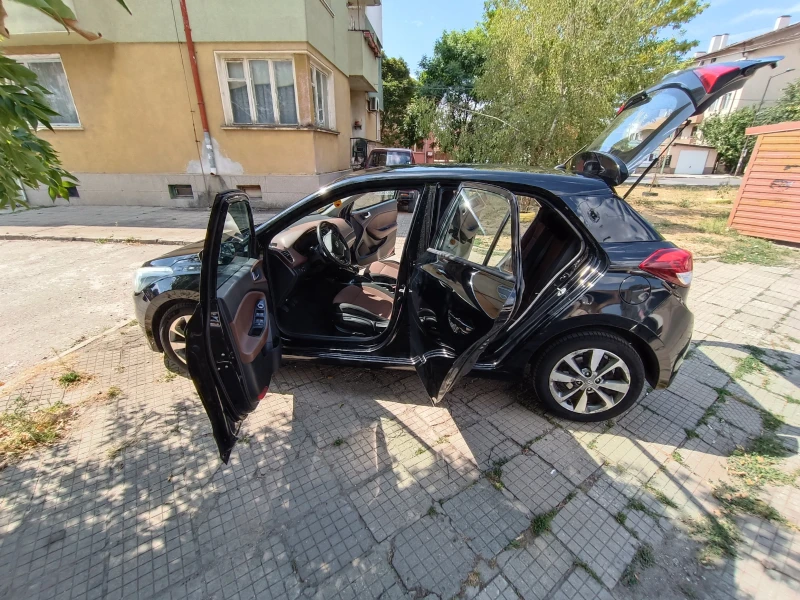 Hyundai I20, снимка 4 - Автомобили и джипове - 47088173