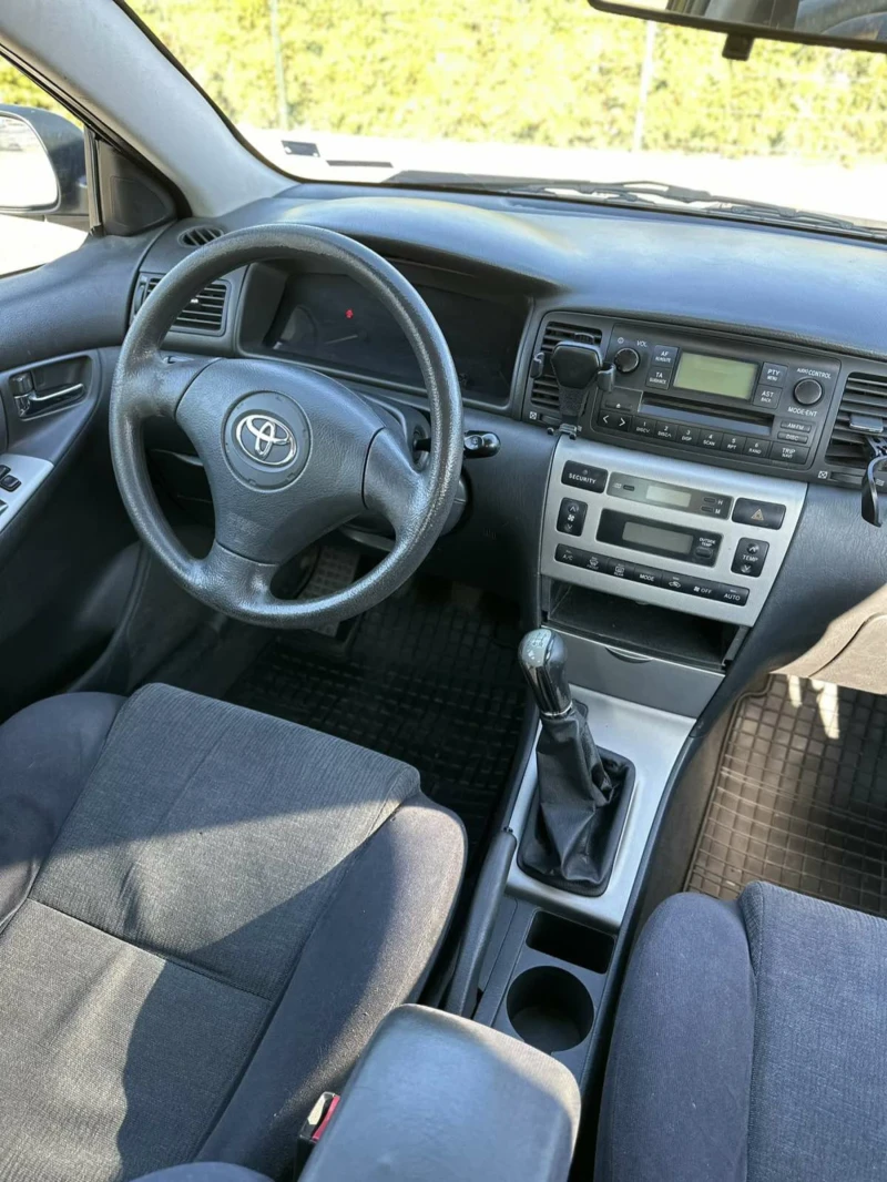 Toyota Corolla 2.0 , 90кс, снимка 8 - Автомобили и джипове - 48011264