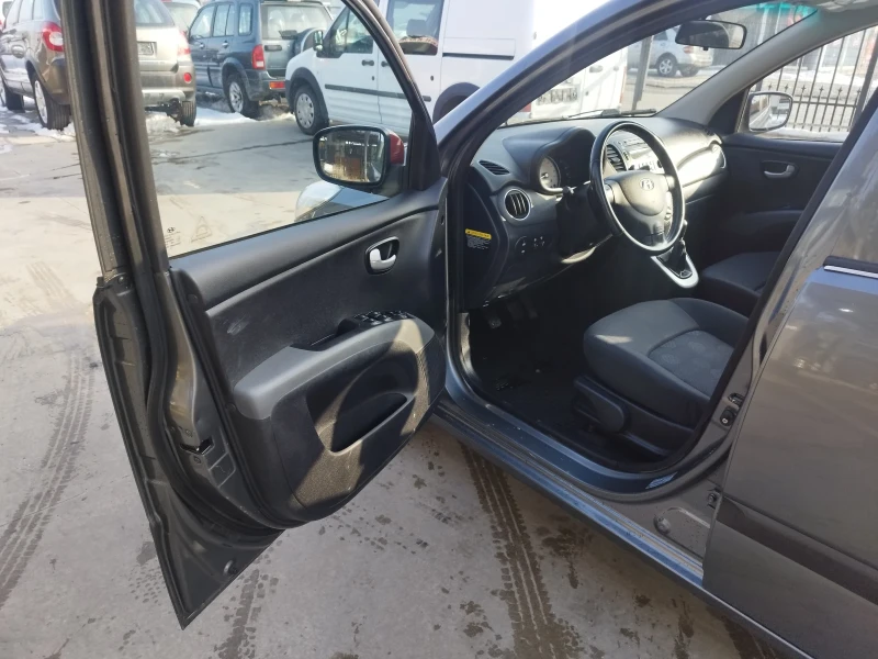 Hyundai I10 1.1i, снимка 8 - Автомобили и джипове - 48042650