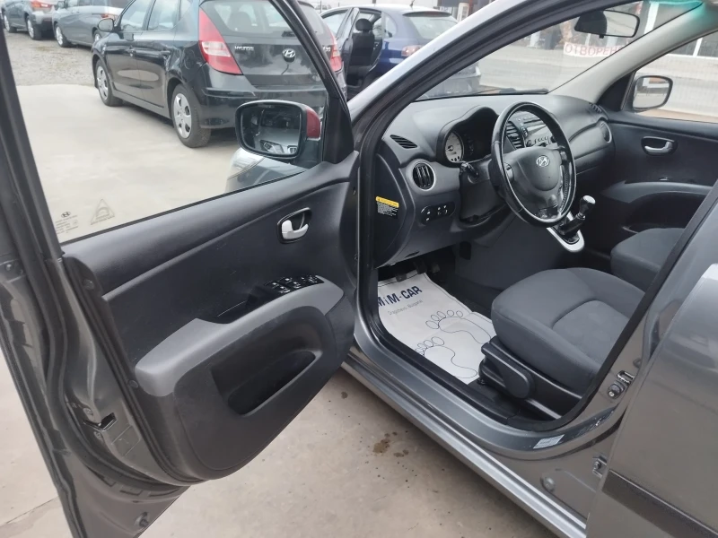 Hyundai I10 1.1i, снимка 9 - Автомобили и джипове - 48042650