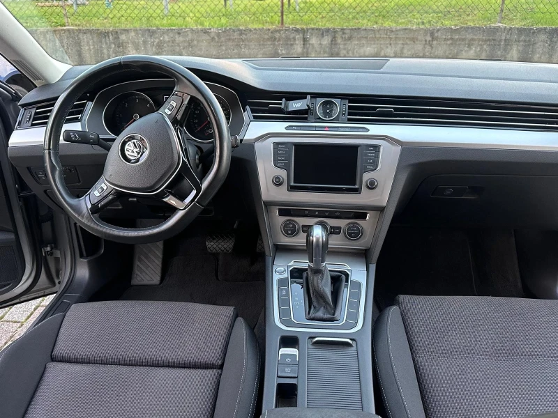 VW Passat, снимка 11 - Автомобили и джипове - 49396800