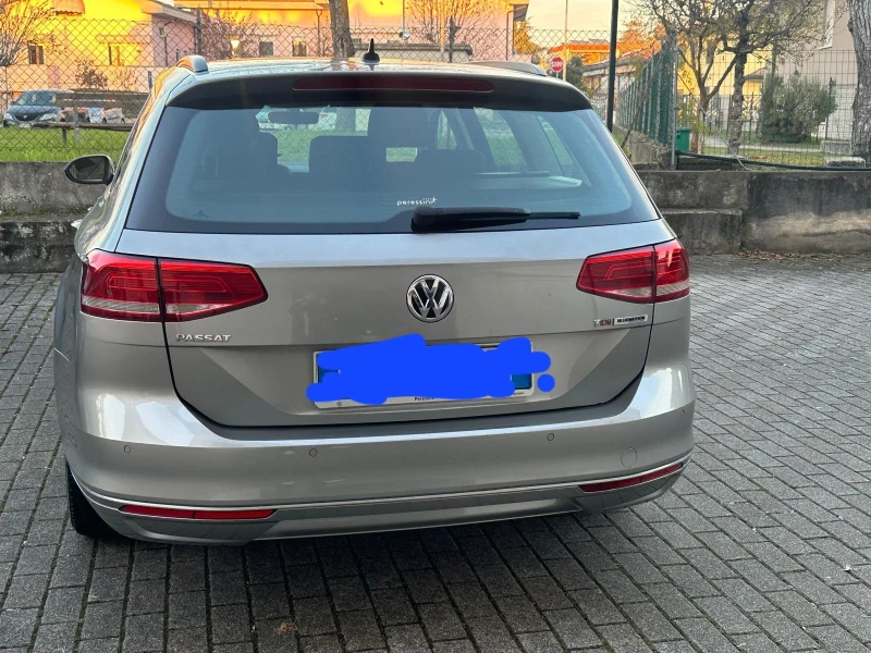 VW Passat, снимка 2 - Автомобили и джипове - 49396800