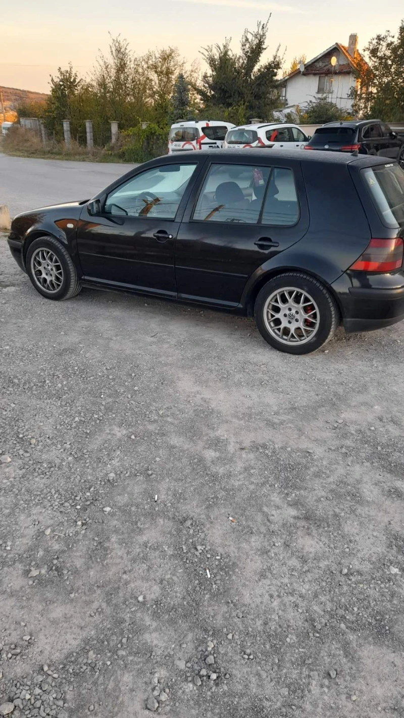 VW Golf, снимка 8 - Автомобили и джипове - 49390456