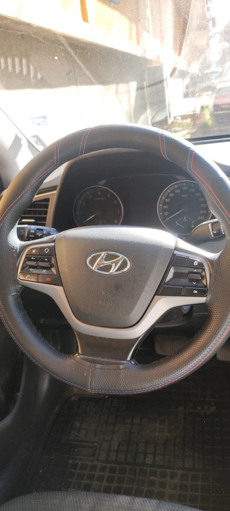 Hyundai Elantra, снимка 6 - Автомобили и джипове - 49564464