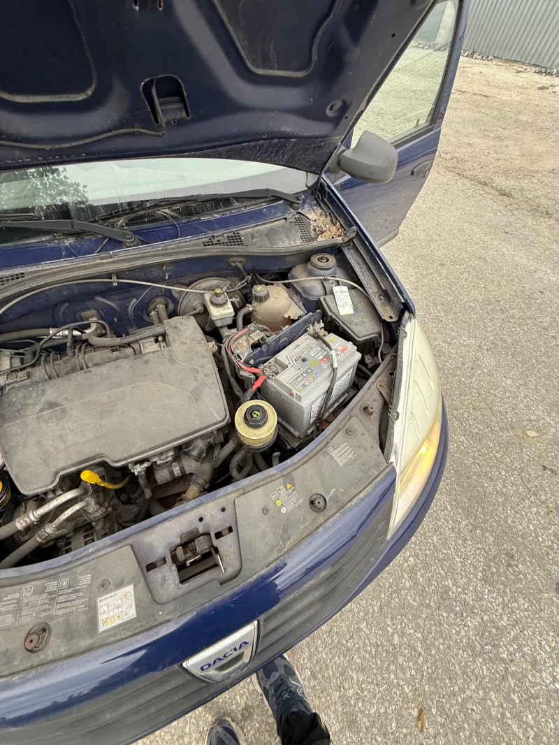 Dacia Sandero 1.2i 16v ръчка, снимка 10 - Автомобили и джипове - 50212434