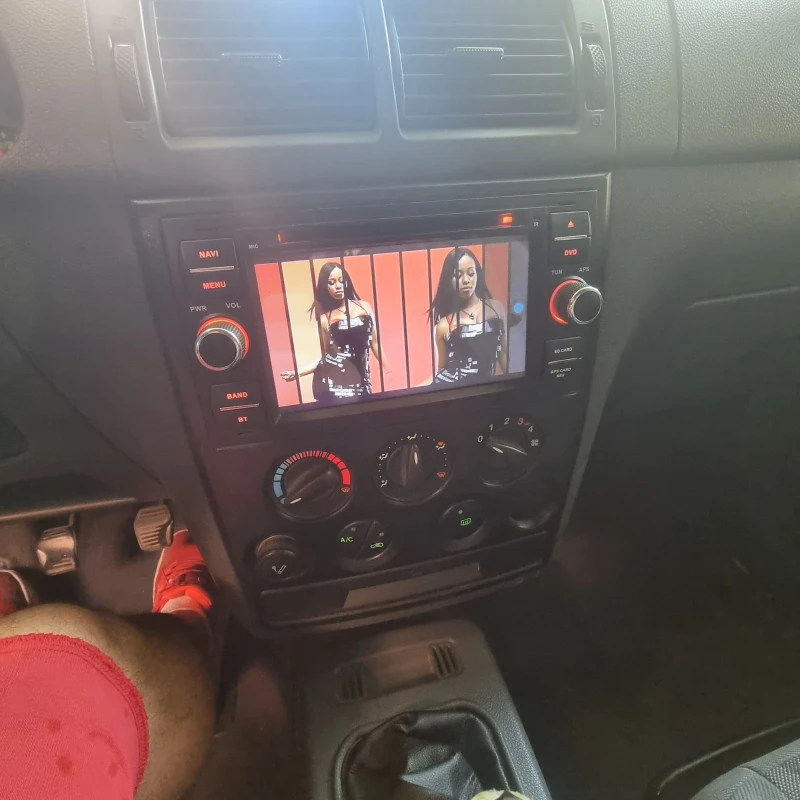 Ford Connect 1.8 , снимка 6 - Автомобили и джипове - 52620511