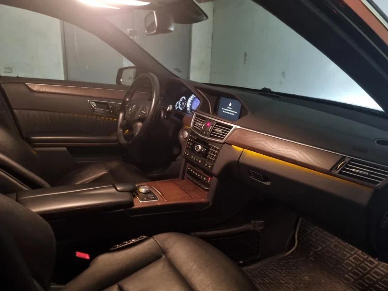 Mercedes-Benz E 350, снимка 4 - Автомобили и джипове - 51096188