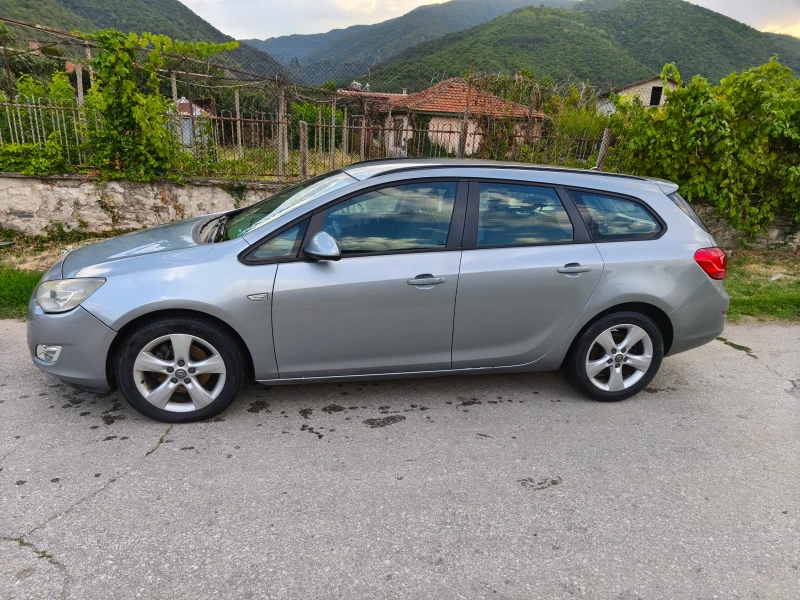 Opel Astra J, снимка 5 - Автомобили и джипове - 51369324