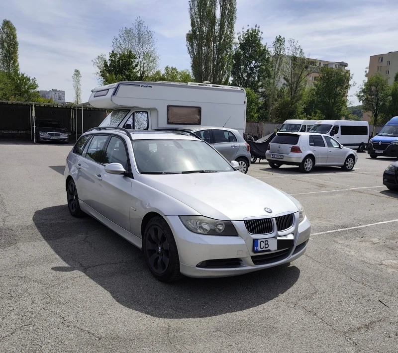 BMW 325 Xi, снимка 2 - Автомобили и джипове - 51952540