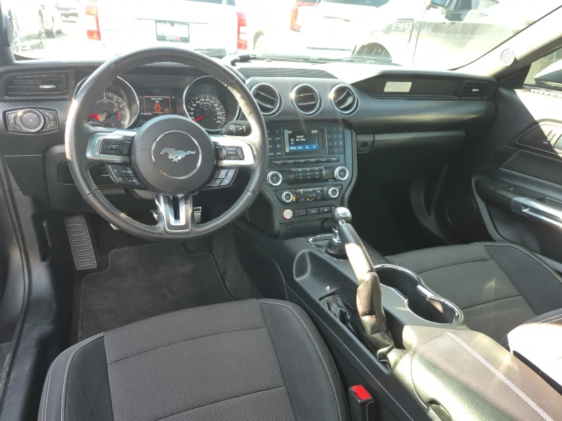 Ford Mustang * CARFAX * БЕЗ ПЪРВОНАЧАЛНА ВНОСКА, снимка 5 - Автомобили и джипове - 52693882