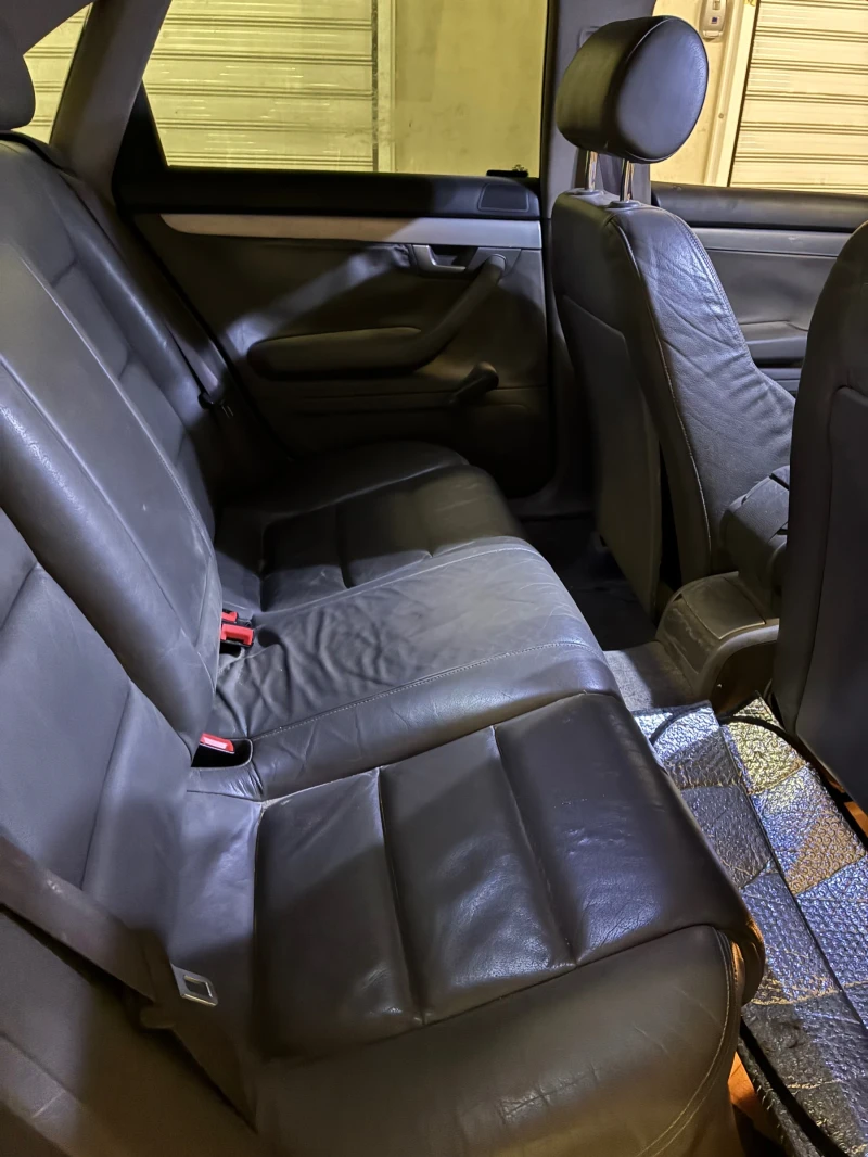 Audi A4 1.8t, снимка 9 - Автомобили и джипове - 52837268