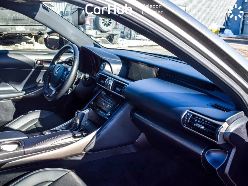 Lexus IS 300 AWD F SPORT* CARFAX* АвтоКредит* (ЦЕНА ДО БГ), снимка 17 - Автомобили и джипове - 53515013