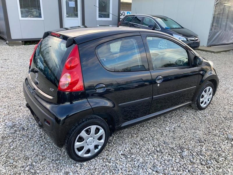 Peugeot 107 130000km, Facelift, UNIKAT, снимка 15 - Автомобили и джипове - 31335924