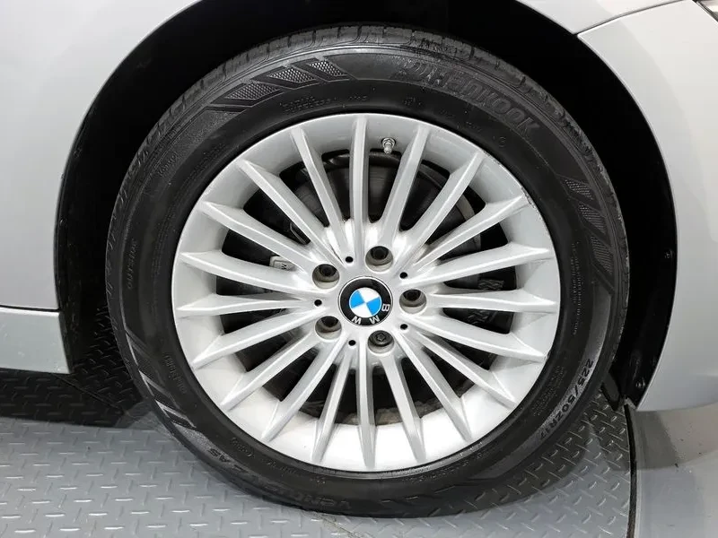 BMW 320 i, снимка 5 - Автомобили и джипове - 54592484