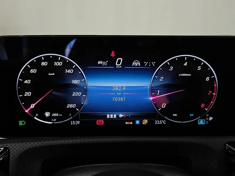 Mercedes-Benz CLA 4Matic Amg Line, снимка 8 - Автомобили и джипове - 56085120