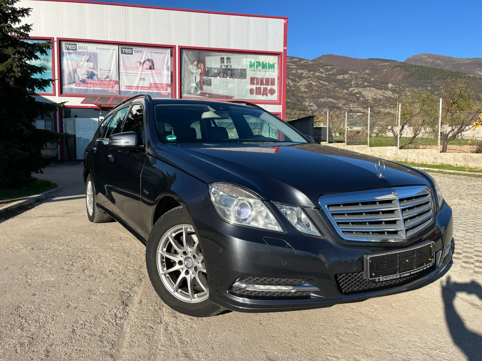 Mercedes-Benz E 220 cdi/ реален пробег/ 7G tronic/ кожа/ , снимка 1