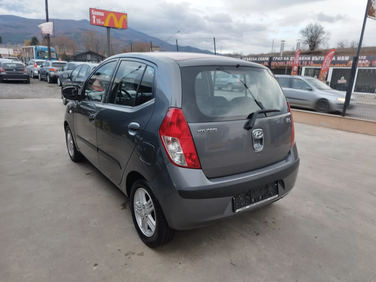 Hyundai I10 1.1i - изображение 6