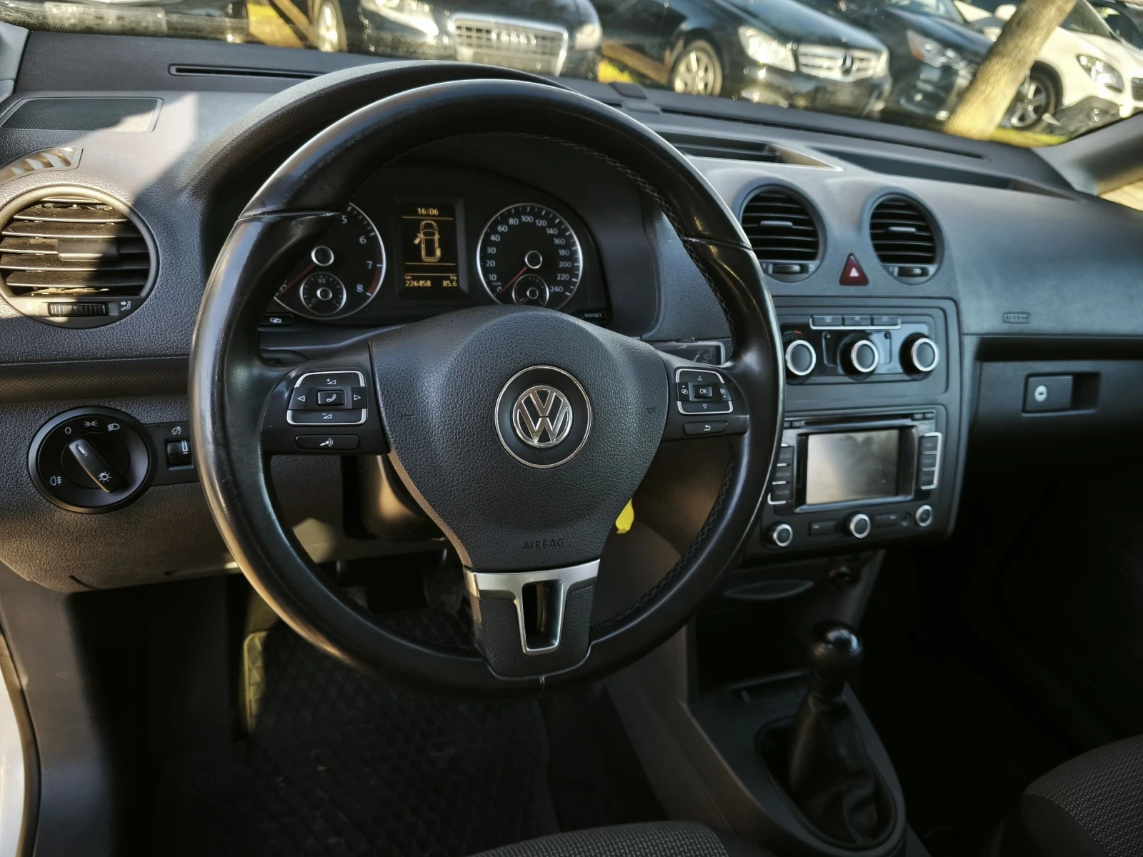 VW Caddy 2.0i-109k.c.-CNG | Mobile.bg — изображение 12
