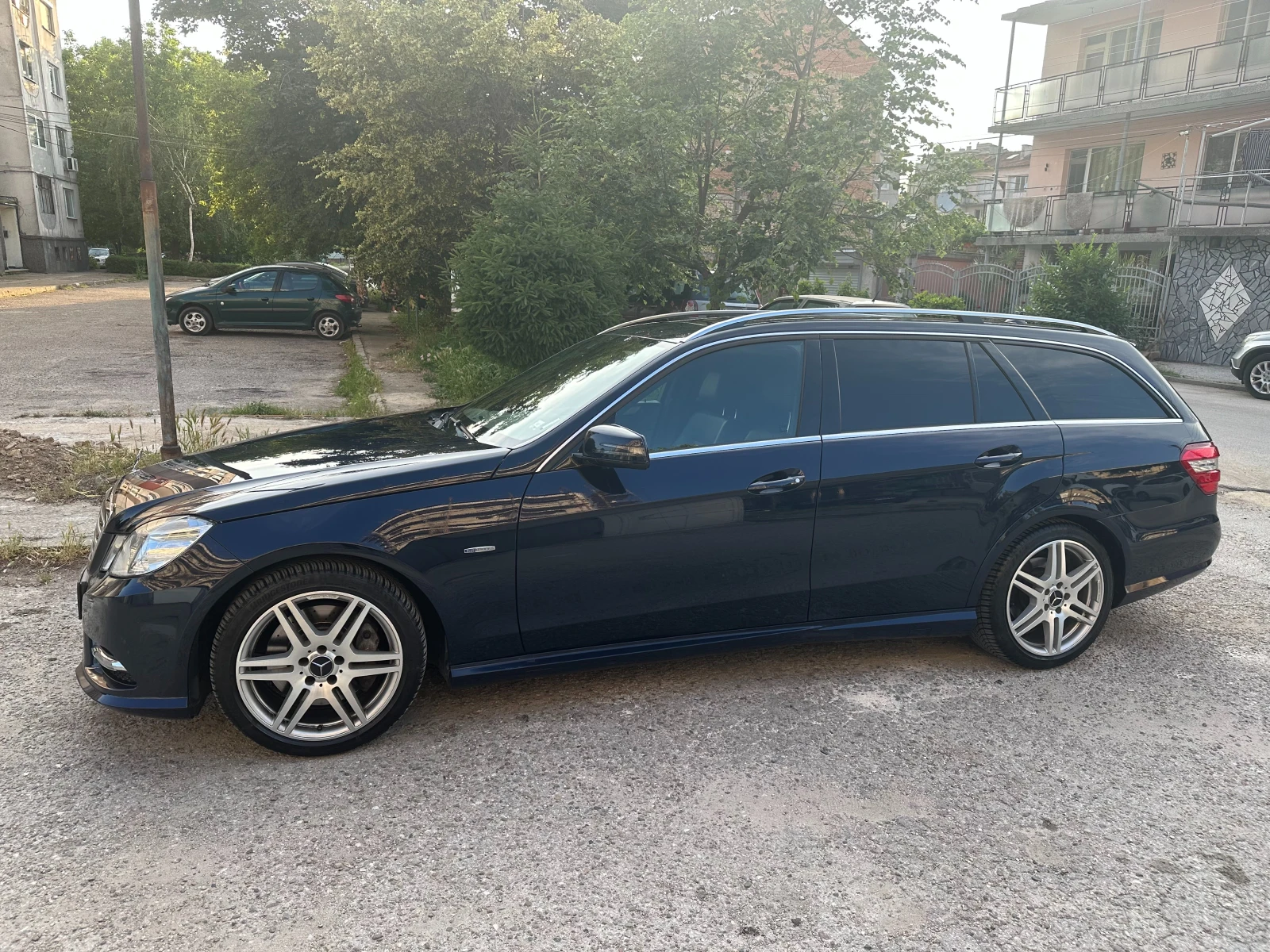 Mercedes-Benz E 350  - изображение 5