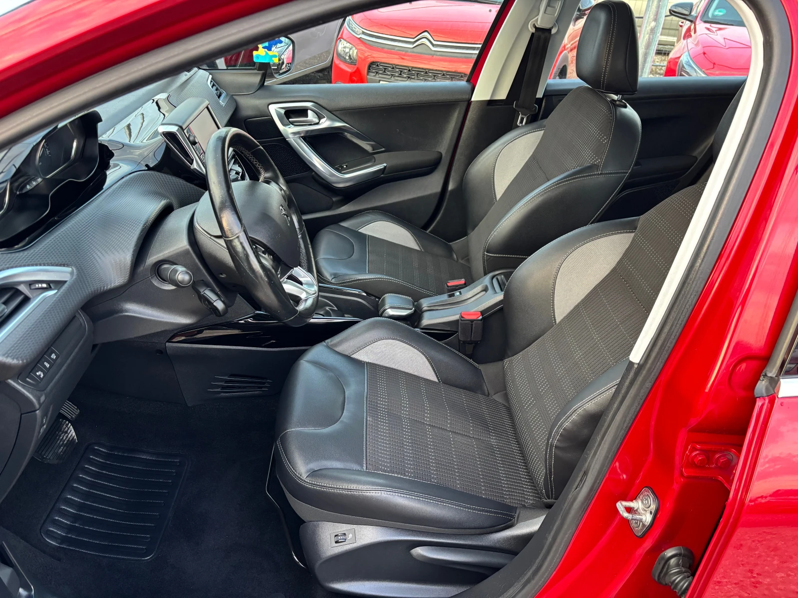 Peugeot 2008 1.2 vti  | Mobile.bg   7