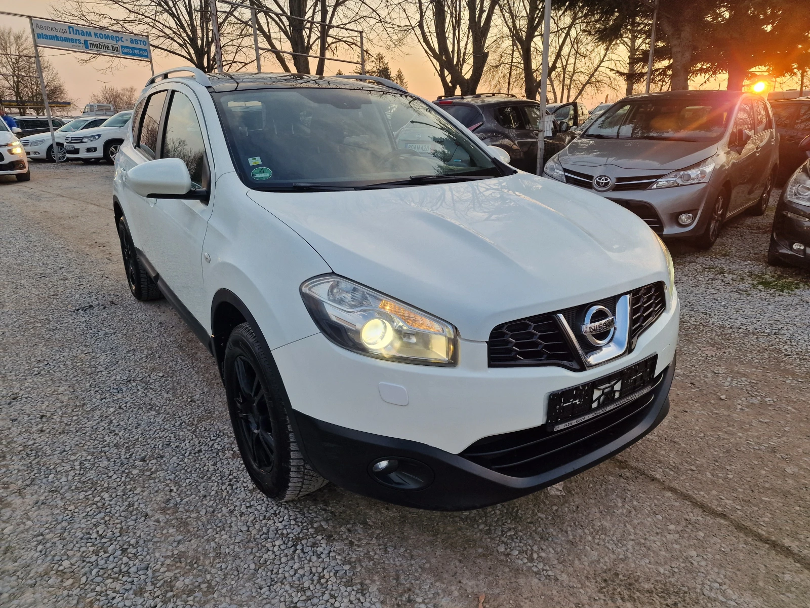 Nissan Qashqai 1.5DCI-110k.s--PANORAMA-XENON-NAVI-6+ 1-KEYLES GO | Mobile.bg � ����������� 3