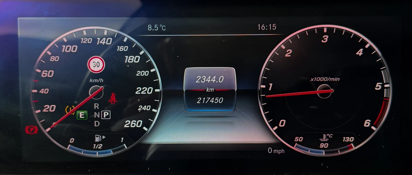 Mercedes-Benz E 220 Burmester/Pano/53 AMG | Mobile.bg � ����������� 11