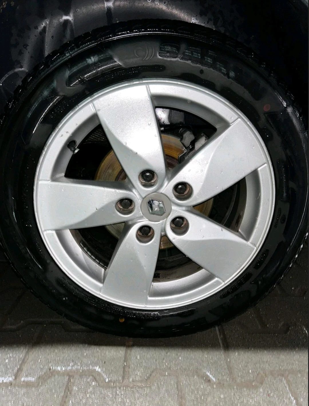 Renault Megane  - изображение 9