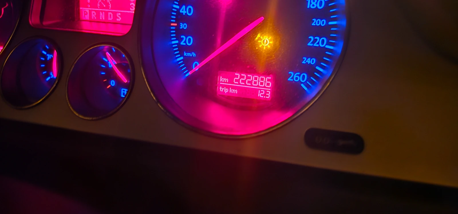 VW Passat 3.2 FSI 4x4 | Mobile.bg � ����������� 12