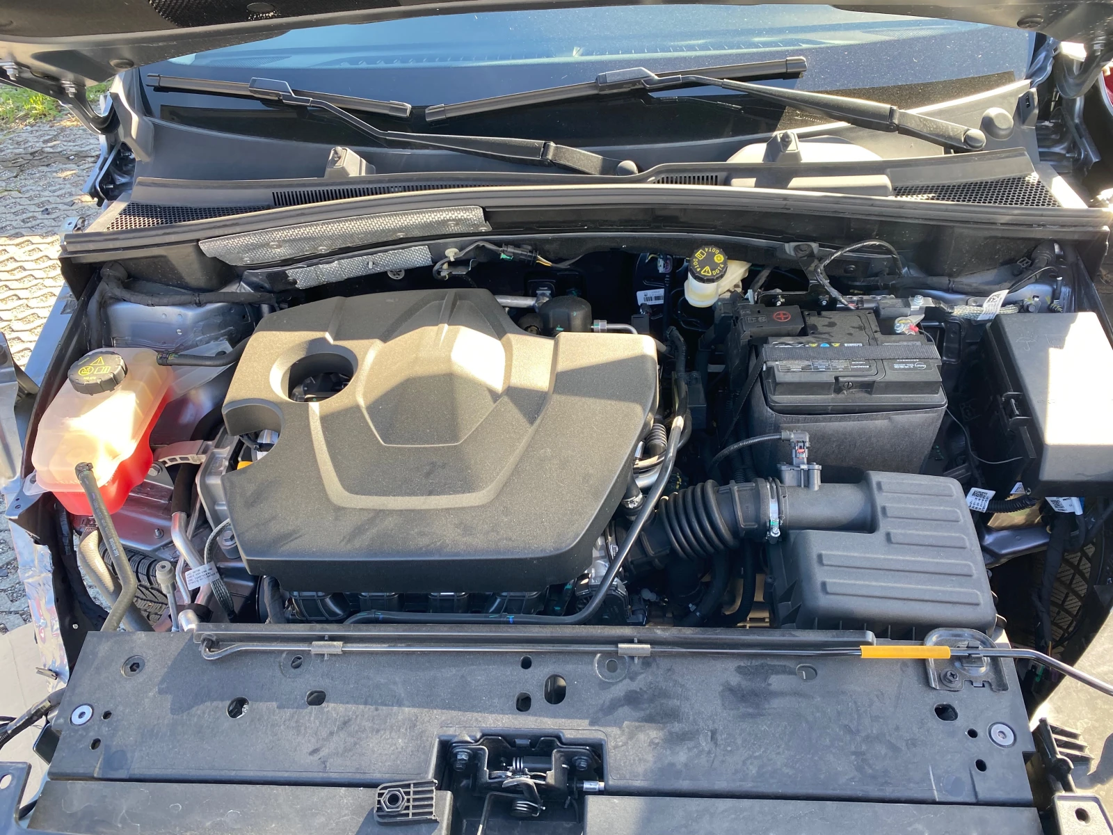 Mg Zs 1.5i 5700kм , снимка 4 - Автомобили и джипове - 54066128