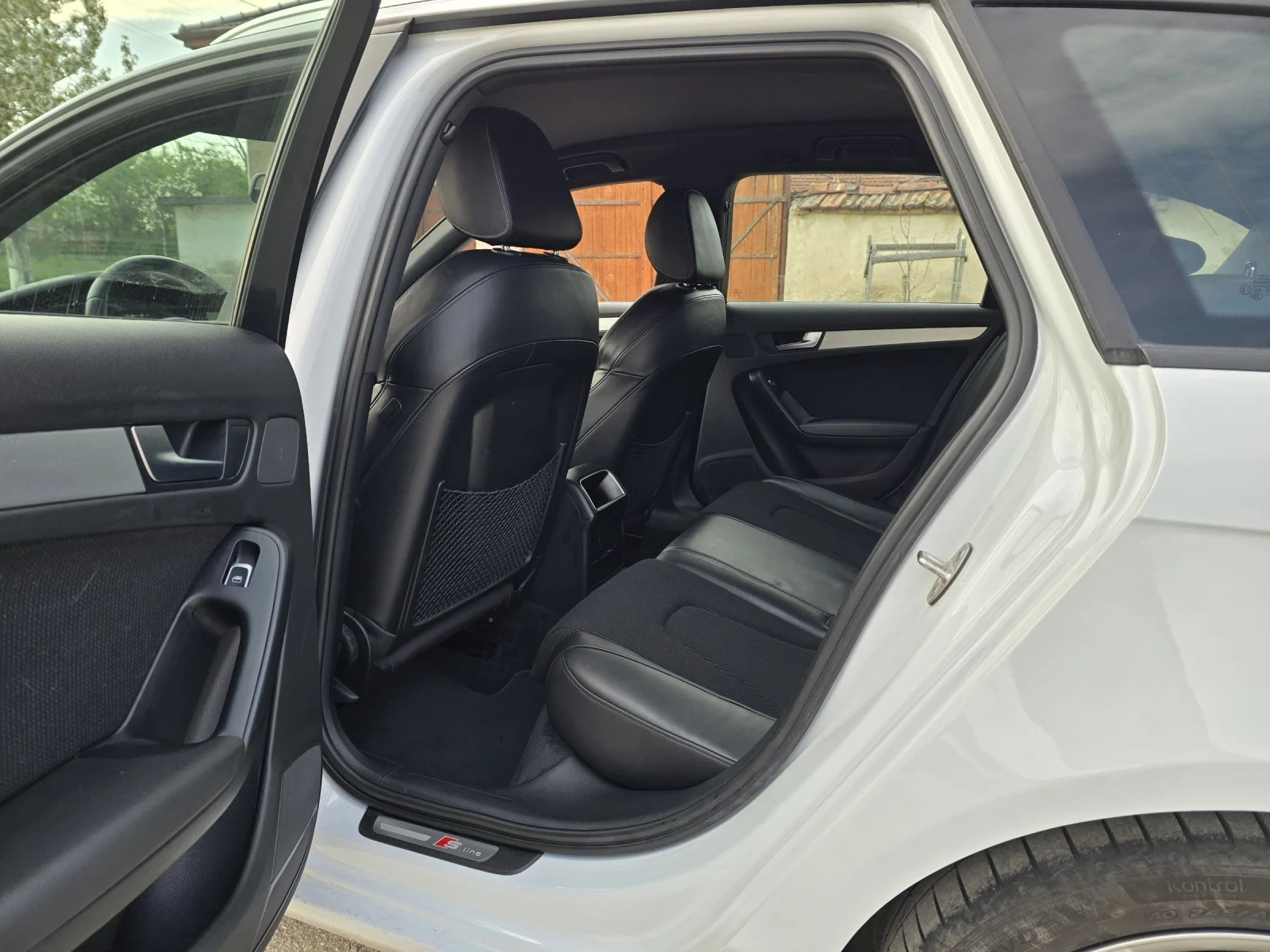 Audi A4 Facelift Quattro S-line plus Камера Дистроник , снимка 11 - Автомобили и джипове - 54205628