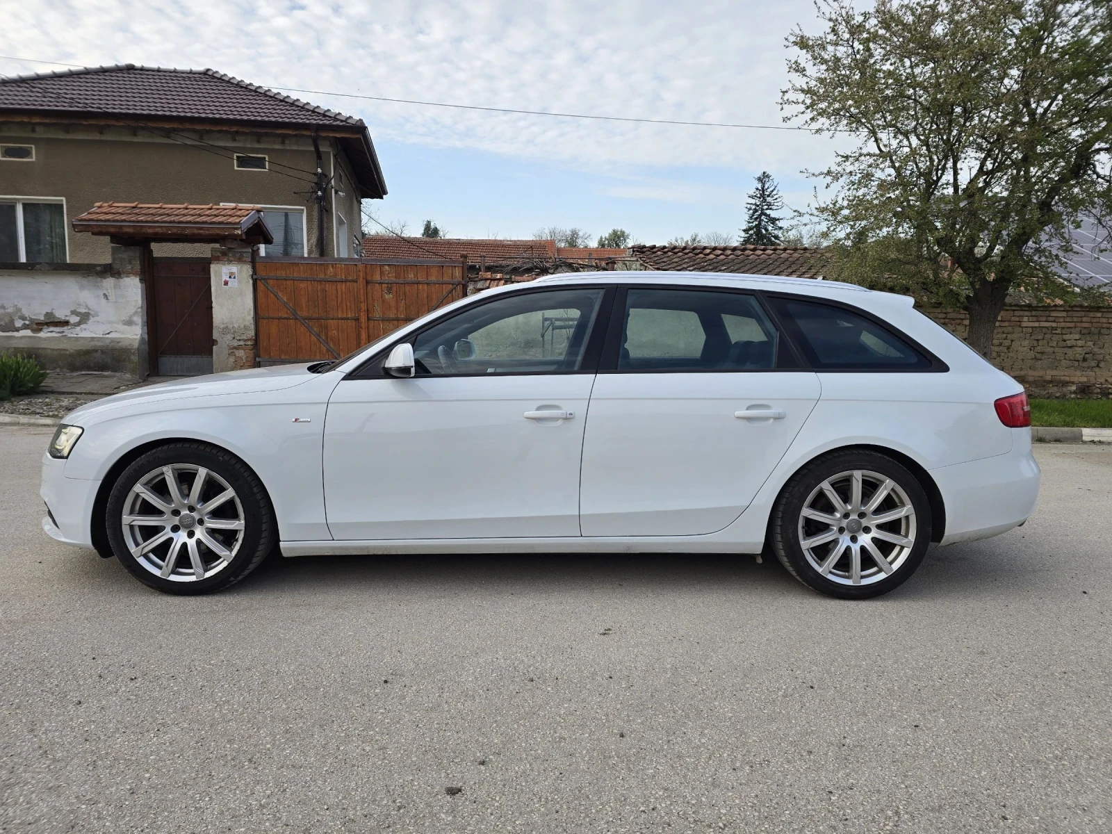 Audi A4 Facelift Quattro S-line plus Камера Дистроник , снимка 7 - Автомобили и джипове - 54205628