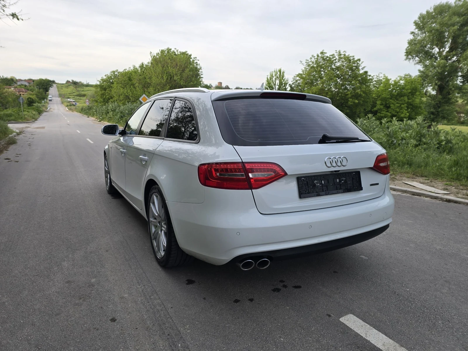 Audi A4 Facelift Quattro S-line plus Камера Дистроник , снимка 3 - Автомобили и джипове - 54205628