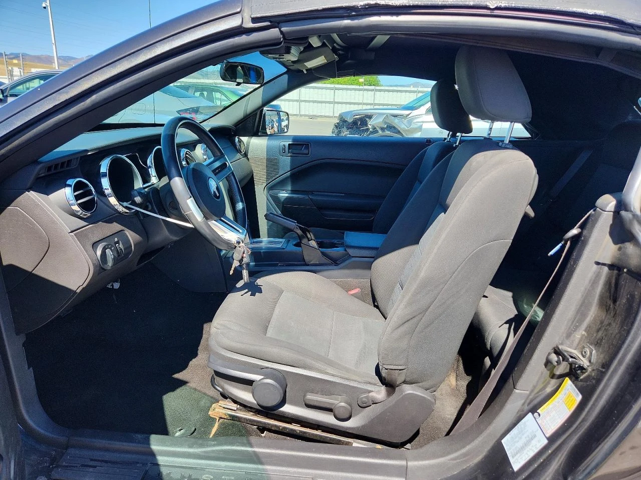 Ford Mustang 4.0l Conv Deluxe, V6, снимка 7 - Автомобили и джипове - 54389834