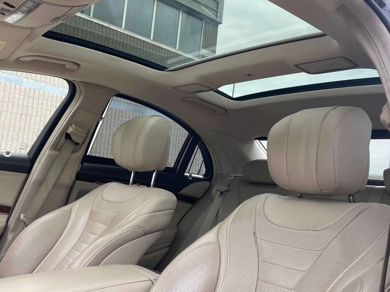 Mercedes-Benz S 550 * ДИСТРОНИК* ПАНОРАМА* МАСАЖ* ОБДУХВАНЕ* , снимка 11 - Автомобили и джипове - 54396894