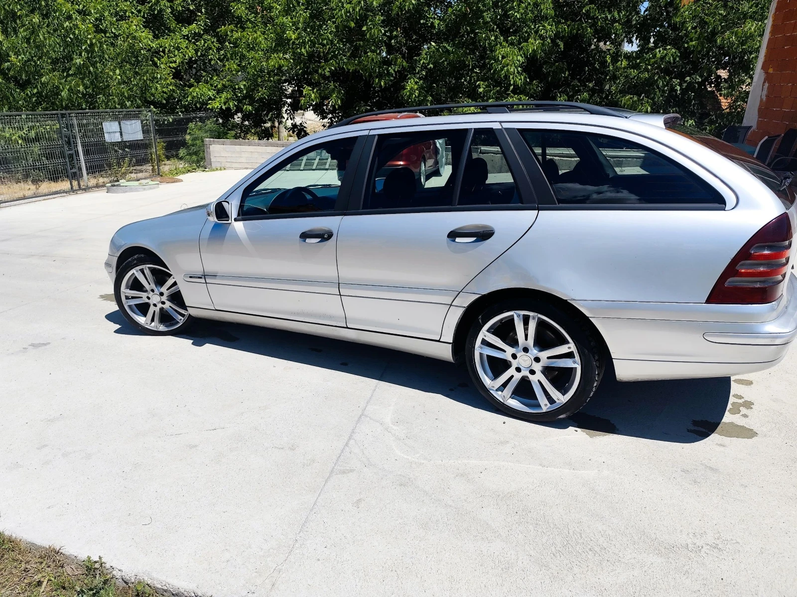 Mercedes-Benz C 220, снимка 3 - Автомобили и джипове - 54411090