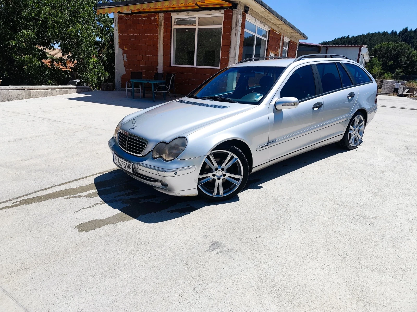Mercedes-Benz C 220, снимка 2 - Автомобили и джипове - 54411090