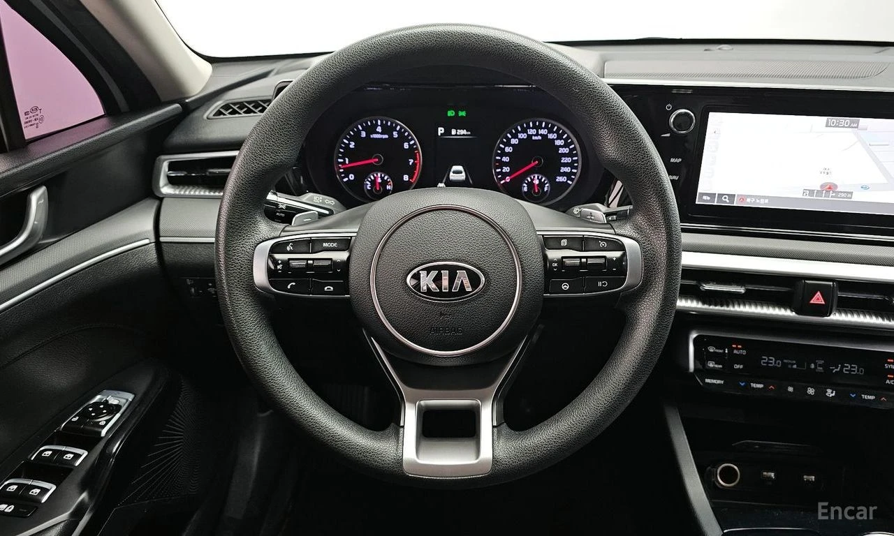 Kia K5 2.0 Trendy* ПОДГРЕВ* КАМЕРА* KEYLESS* КРАЙНА ЦЕНА*, снимка 9 - Автомобили и джипове - 54497478