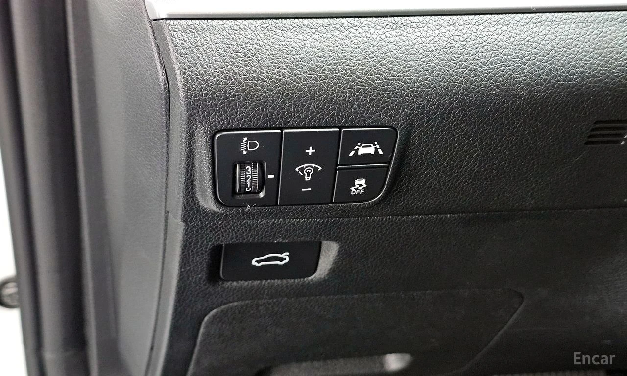 Kia K5 2.0 Trendy* ПОДГРЕВ* КАМЕРА* KEYLESS* КРАЙНА ЦЕНА*, снимка 15 - Автомобили и джипове - 54497478