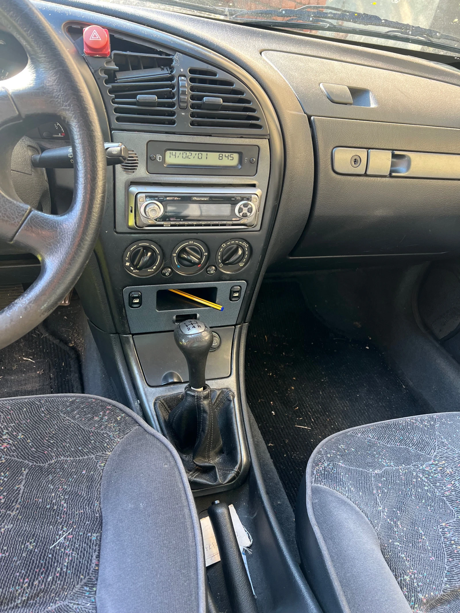 Citroen Xsara 1.6i, снимка 5 - Автомобили и джипове - 54667840