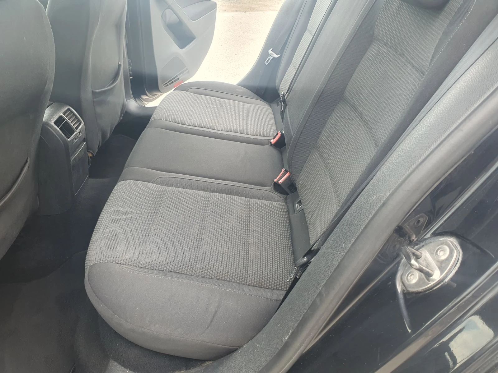 VW Golf 1, 6i газ Италия, снимка 11 - Автомобили и джипове - 55173336