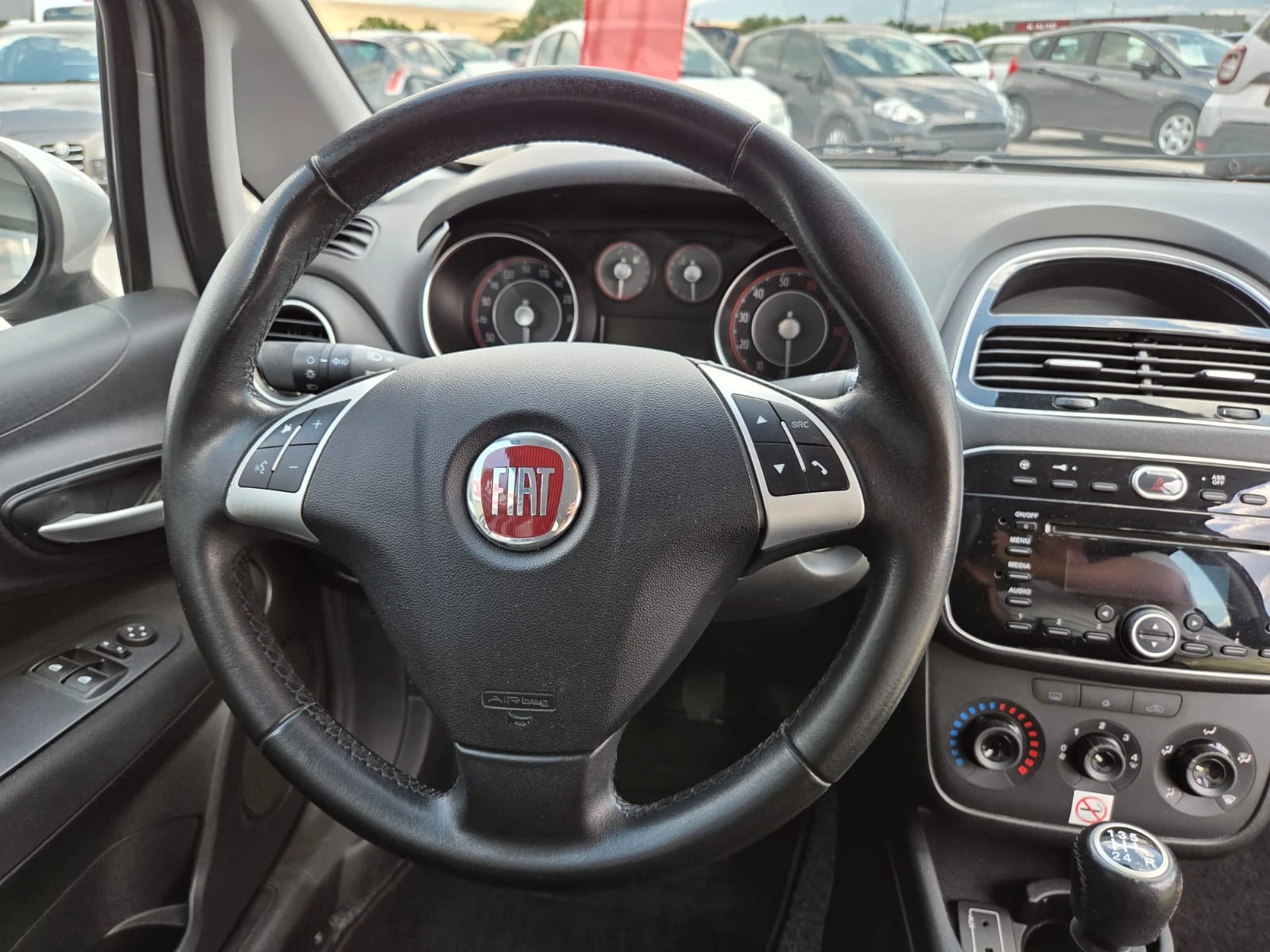 Fiat Punto 1.2, снимка 9 - Автомобили и джипове - 55217379