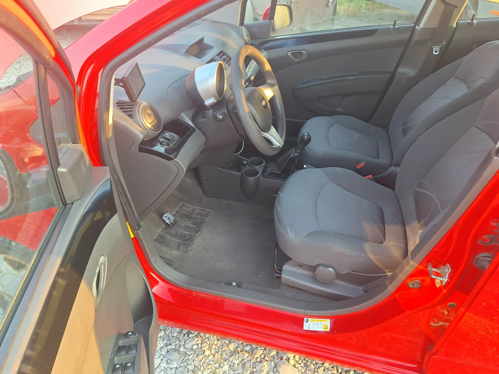 Chevrolet Spark 1.2i klima, снимка 9 - Автомобили и джипове - 55578630
